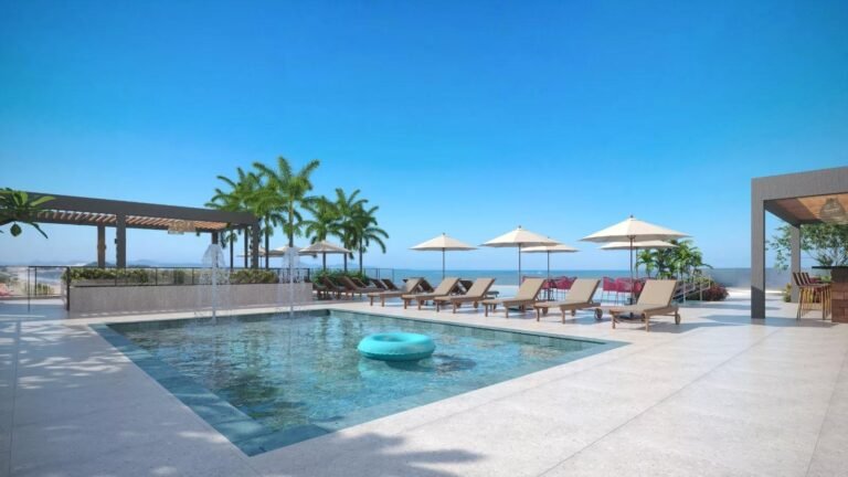 farol-da-barra-home-club-piscina